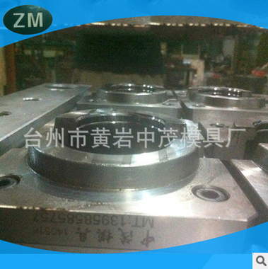 8-in-1 needle valve type bottle blank mould